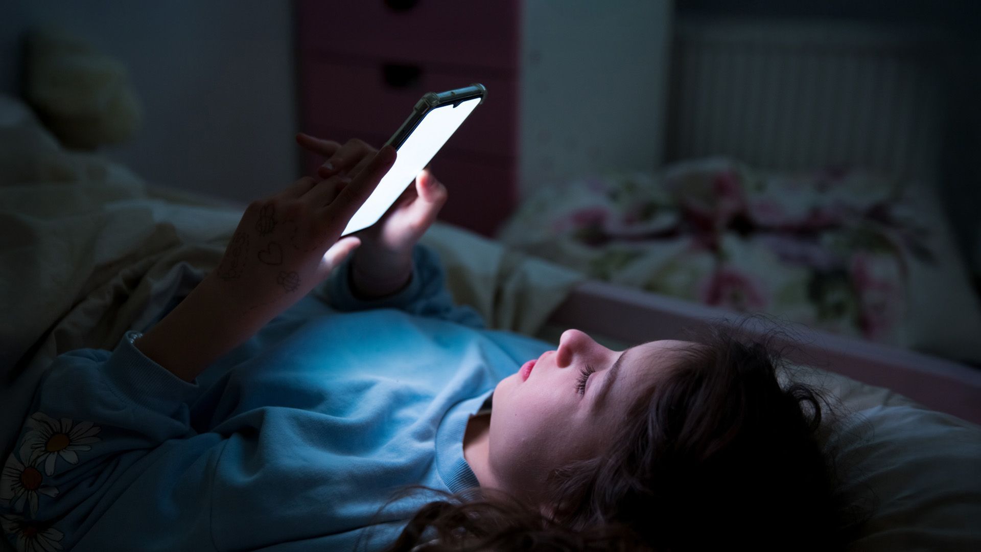 Video: Streit um Social-Media-Verbot für Kids