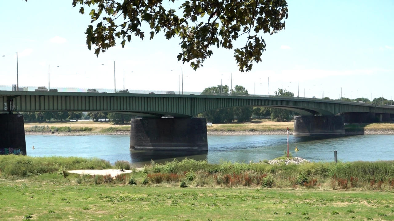 Video: Blitzerkontrolle auf Kardinal-Frings-Brücke gegen LKW-Sünder