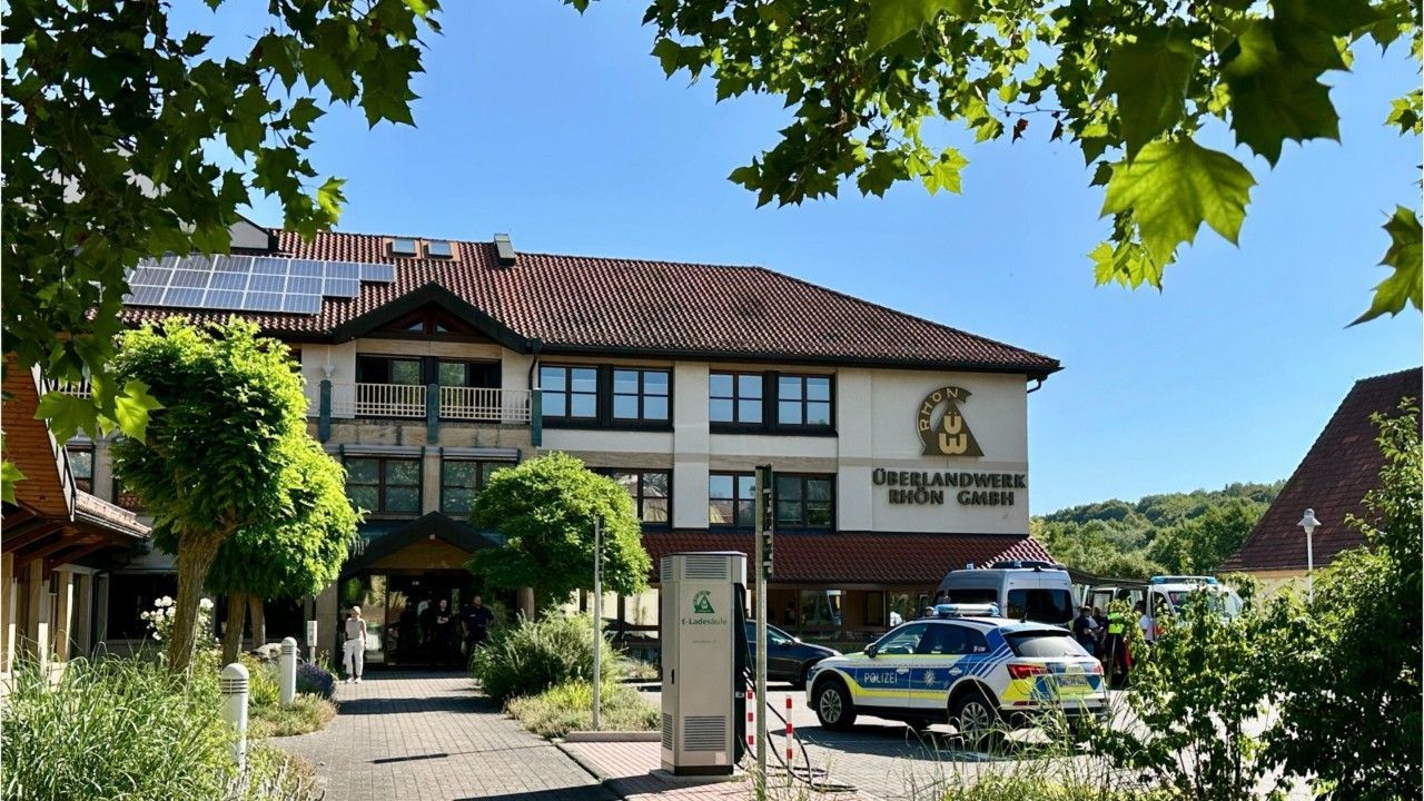 Bluttat in Bayern: Mann tötet und verletzt Kollegen