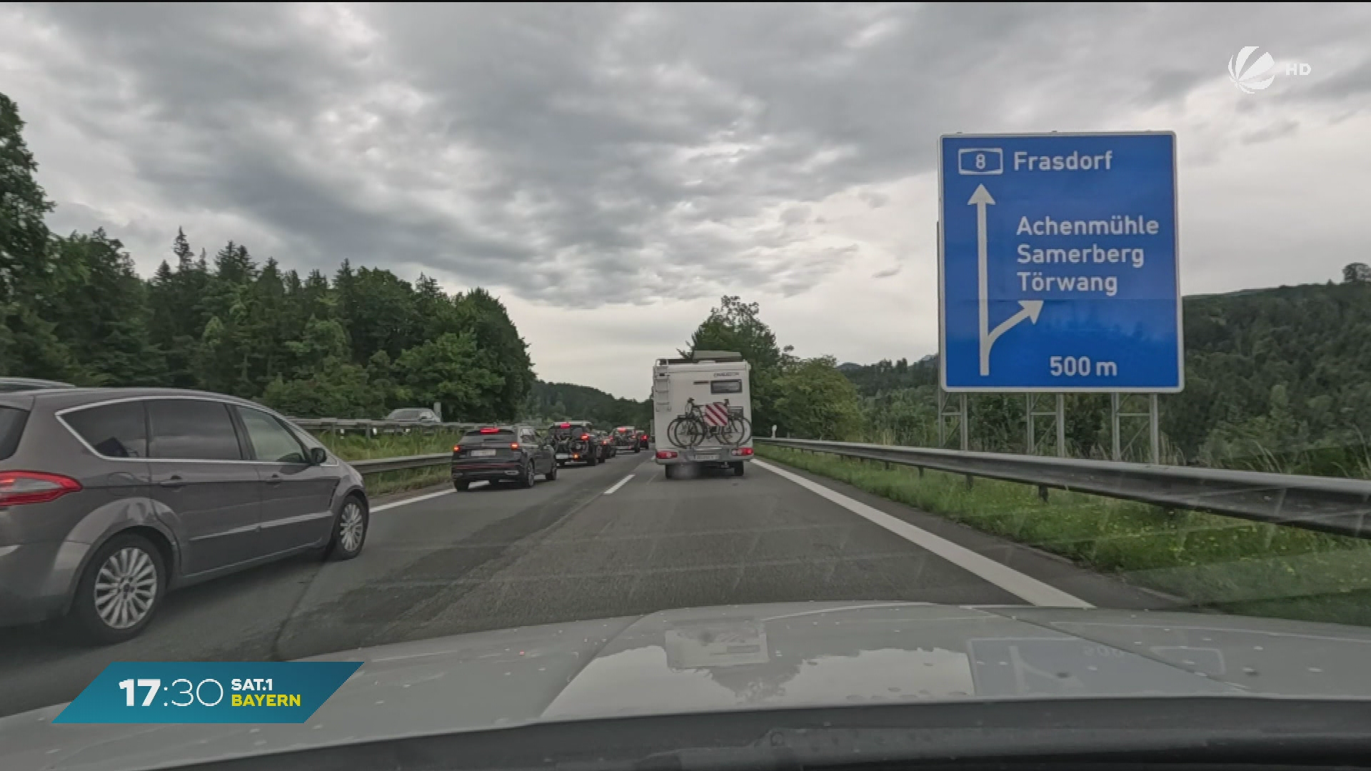 Video: Fund in Ismaning: Jugendlicher entdeckt Handgranate in Isar