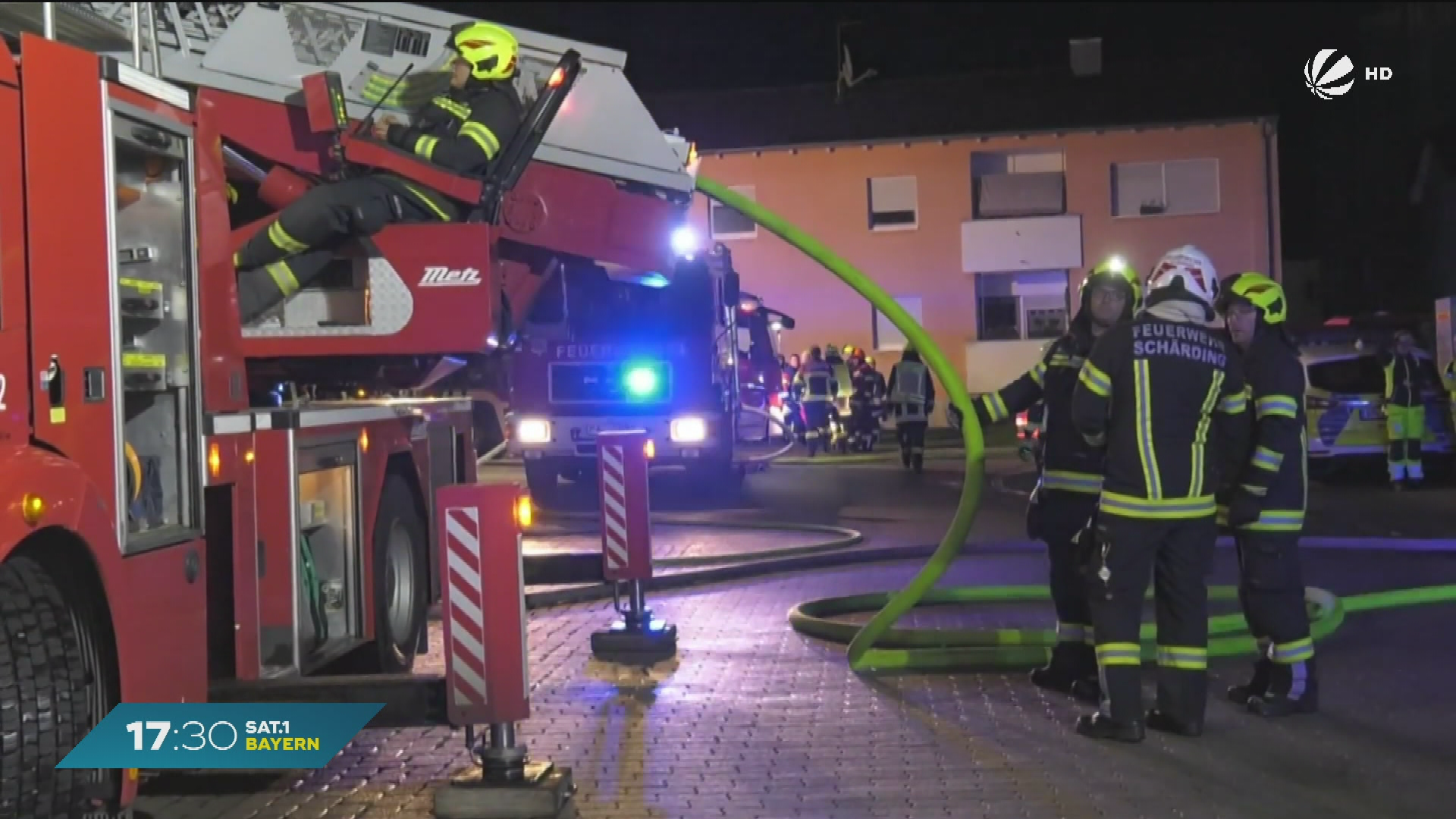 Video: Brand in Neuhaus am Inn: Schaden im mittleren sechsstelligen Bereich