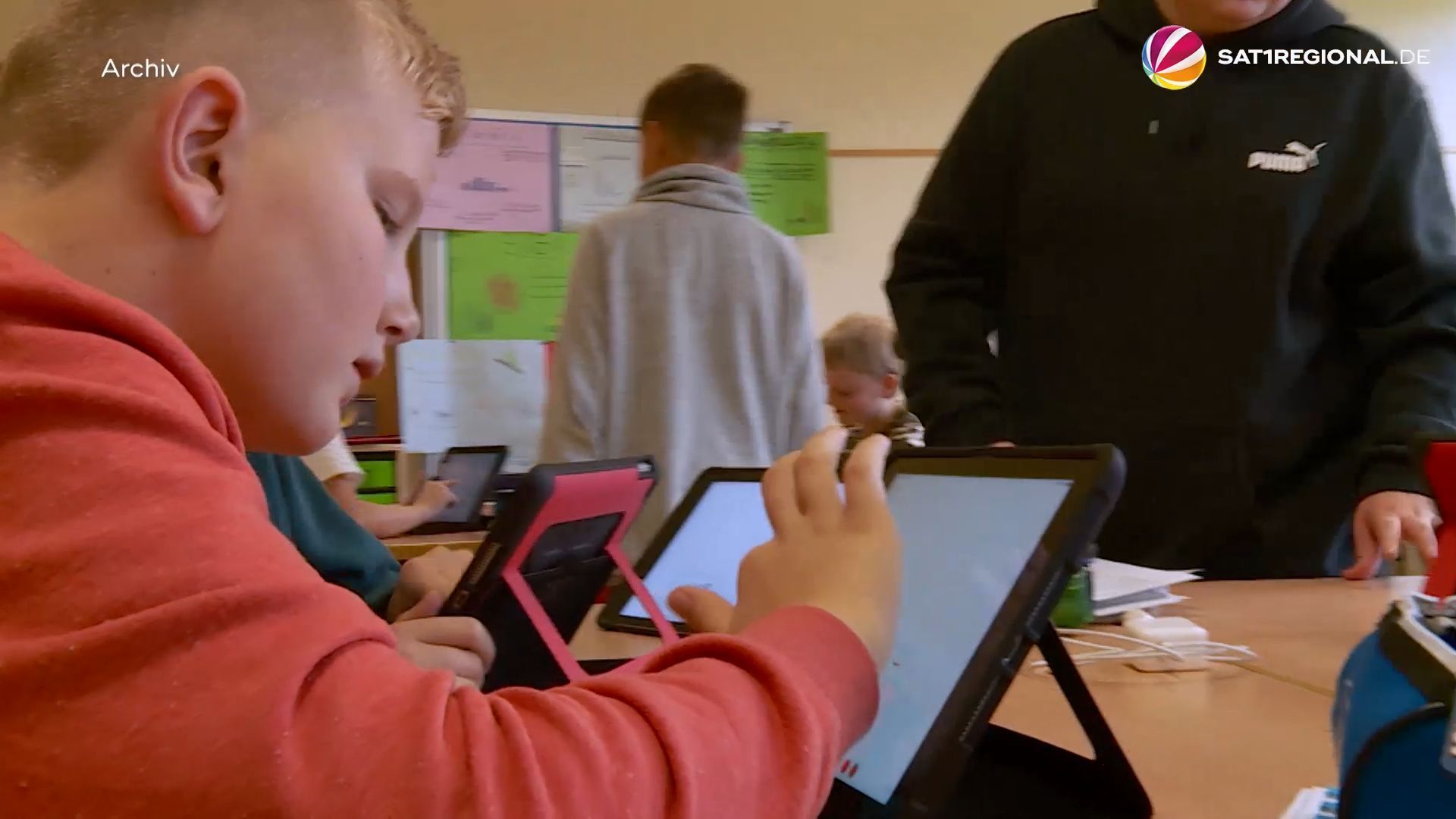 Video: Medienkompetenz: Chancen und Risiken der digitalen Medien für Schüler und Lehrer