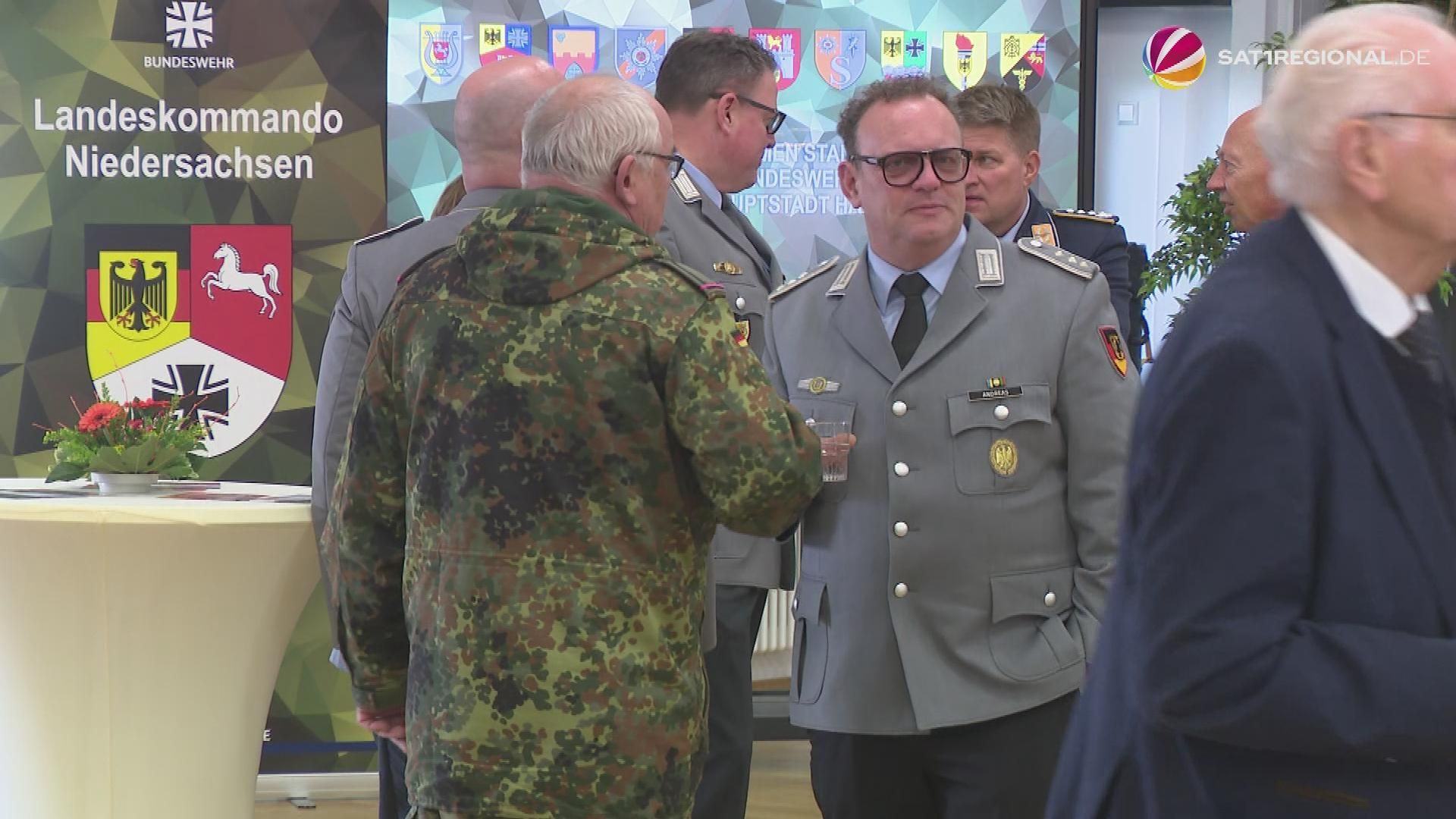 Video: 70 Jahre Bundeswehr: Jubiläumsempfang in Hannover