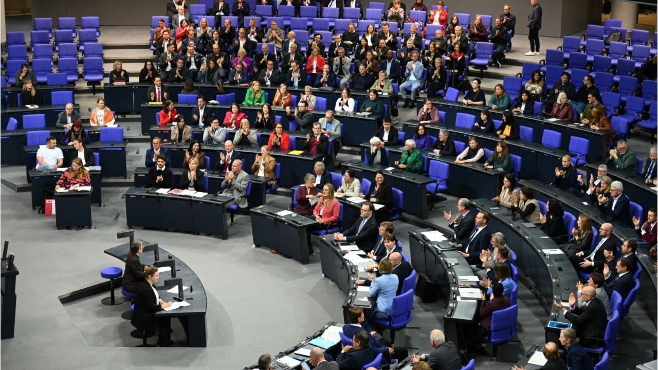 Linke überholt Grüne – AfD bleibt stärkste Kraft