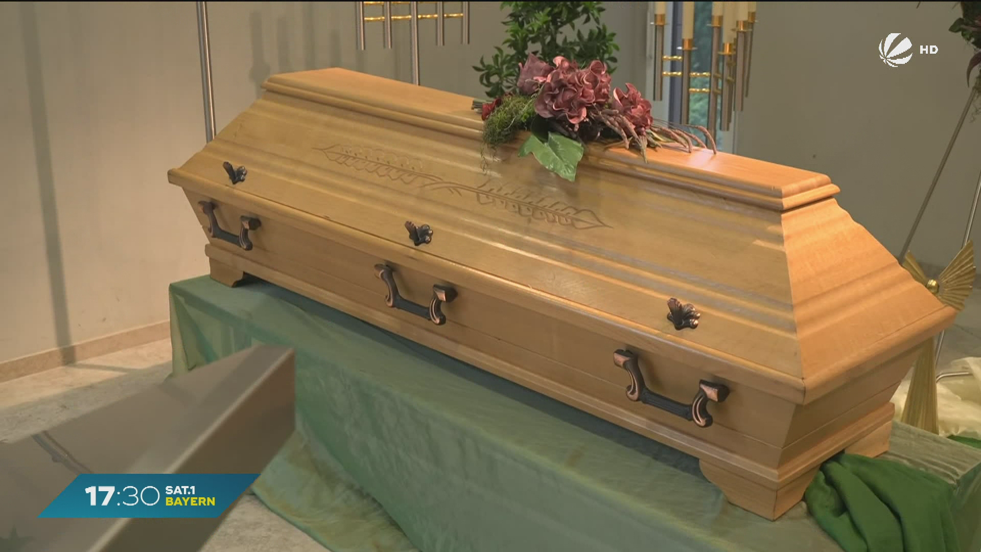 Video: Bestatter als Traumberuf? Praxis lernen auf Lehrfriedhof Münnerstadt