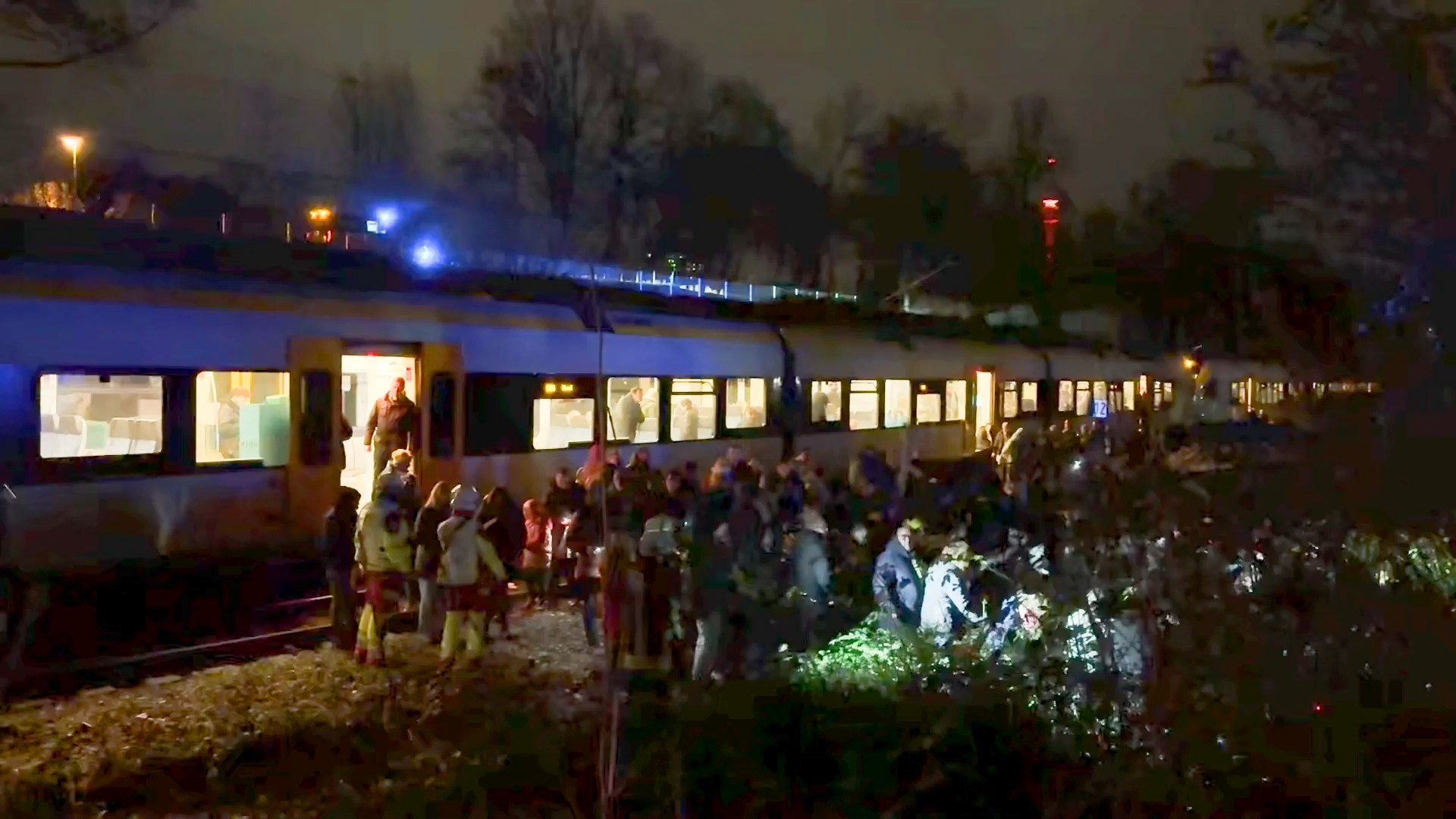 Video: Panik in Zug nach BVB-Adventssingen