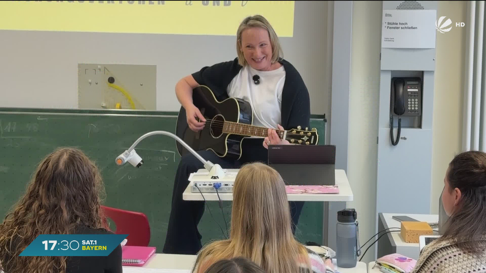 Video: Mathe zum Mitsingen: Lehrerin aus Würzburg begeistert auf Social Media