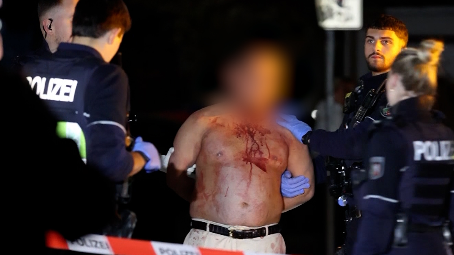 Video: Massenschlägerei in Leverkusen