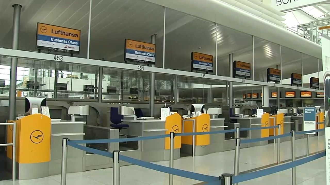 Video: Streik bei Lufthansa: Flugausfälle am Flughafen München