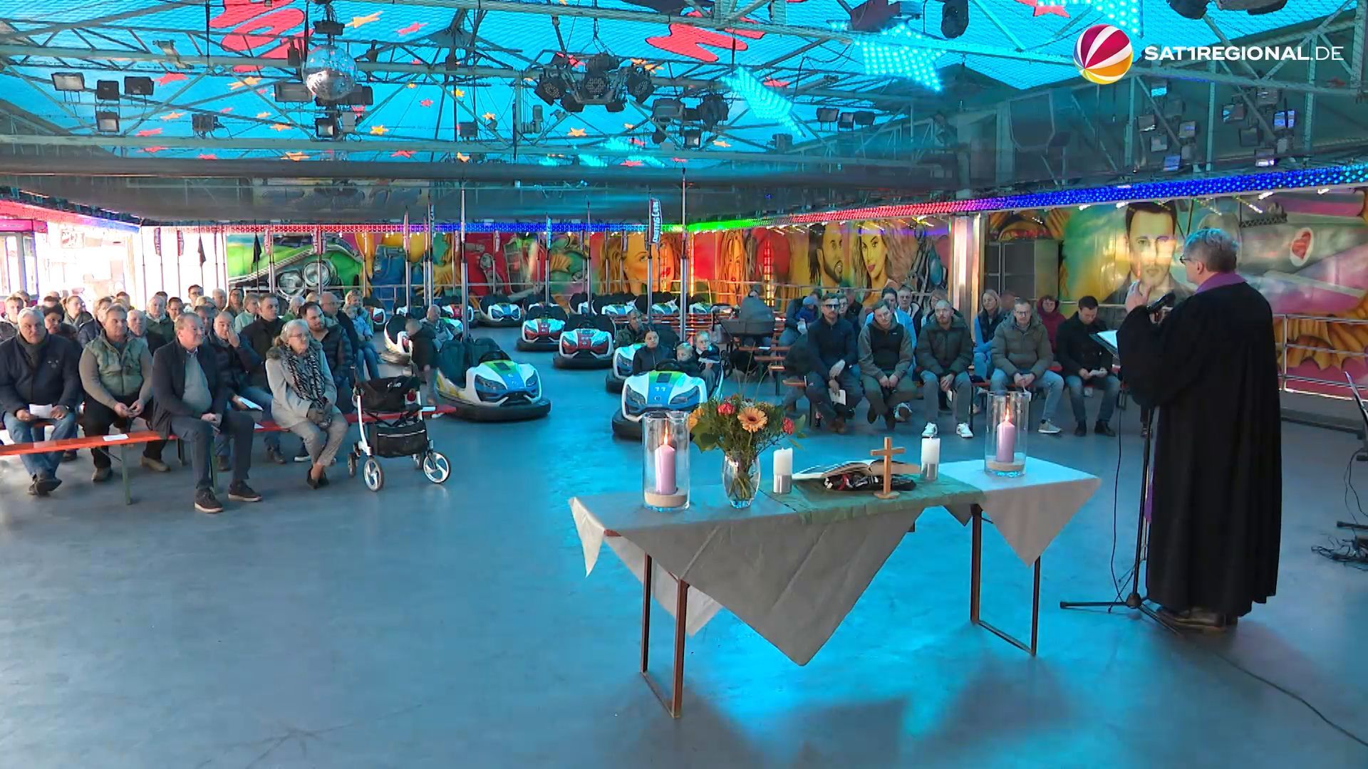 Video: Autoscooter statt Altar: Der Gottesdienst auf der Bremer Osterwiese