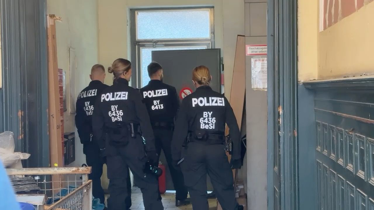 Video: Razzia in München: Polizei deckt zahlreiche Verstöße auf