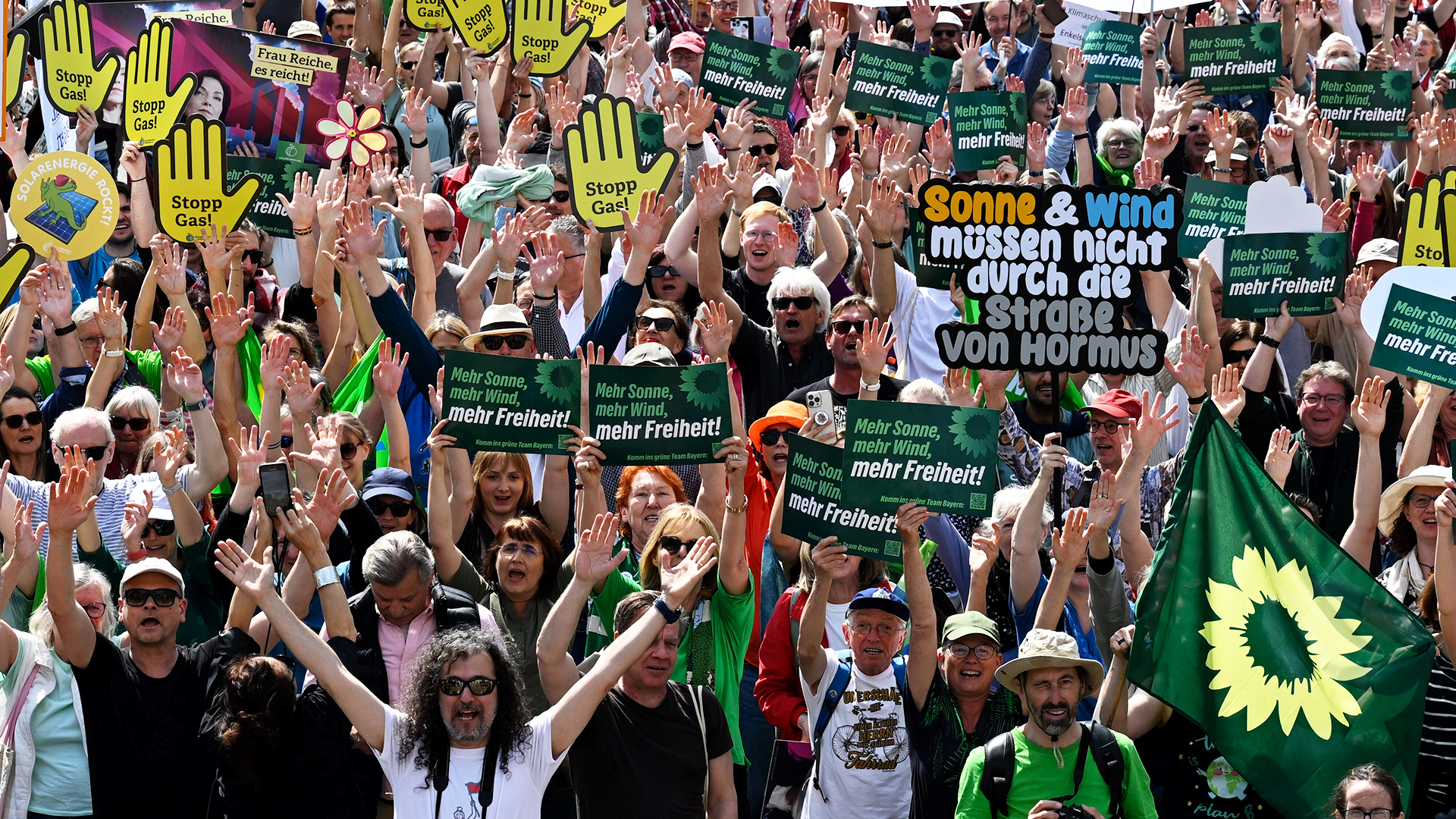 Video: Großdemo gegen Reiches Energiepolitik