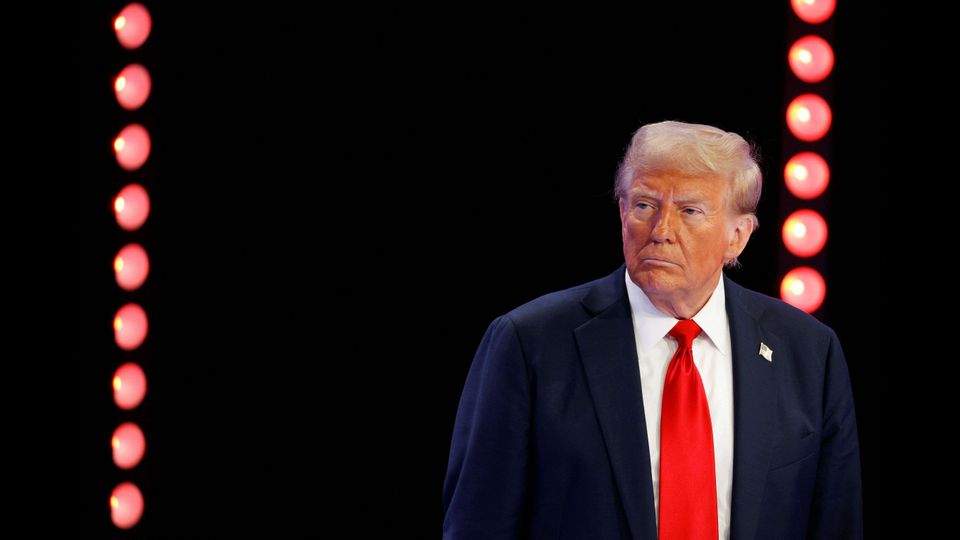 Zweifel an Gesundheitszustand: Druck auf Donald Trump wächst