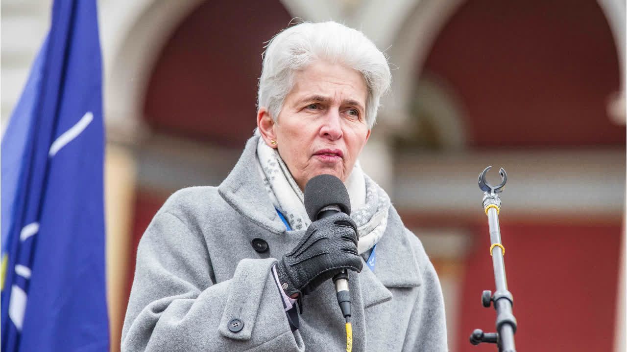 Video: Strack-Zimmermann: Trump zeigt Merz den “Mittelfinger”