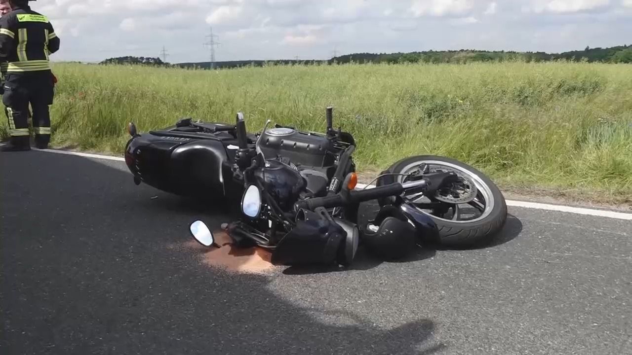 Video: On Tour! Start in die Motorradsaison – So lassen sich Unfälle vermeiden