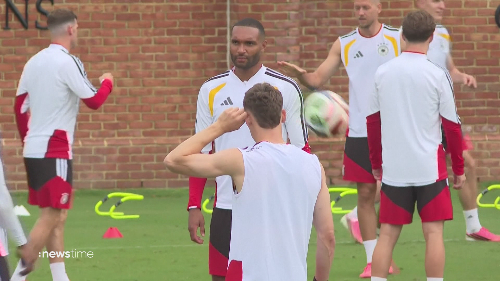 Video: DFB-Team warnt vor starker Elfenbeinküste