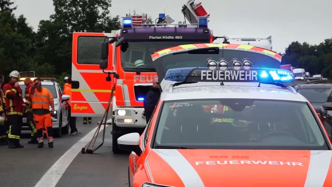 Video: Unwetter-Chaos: Unfälle in Bayern und Tornado über Bodensee