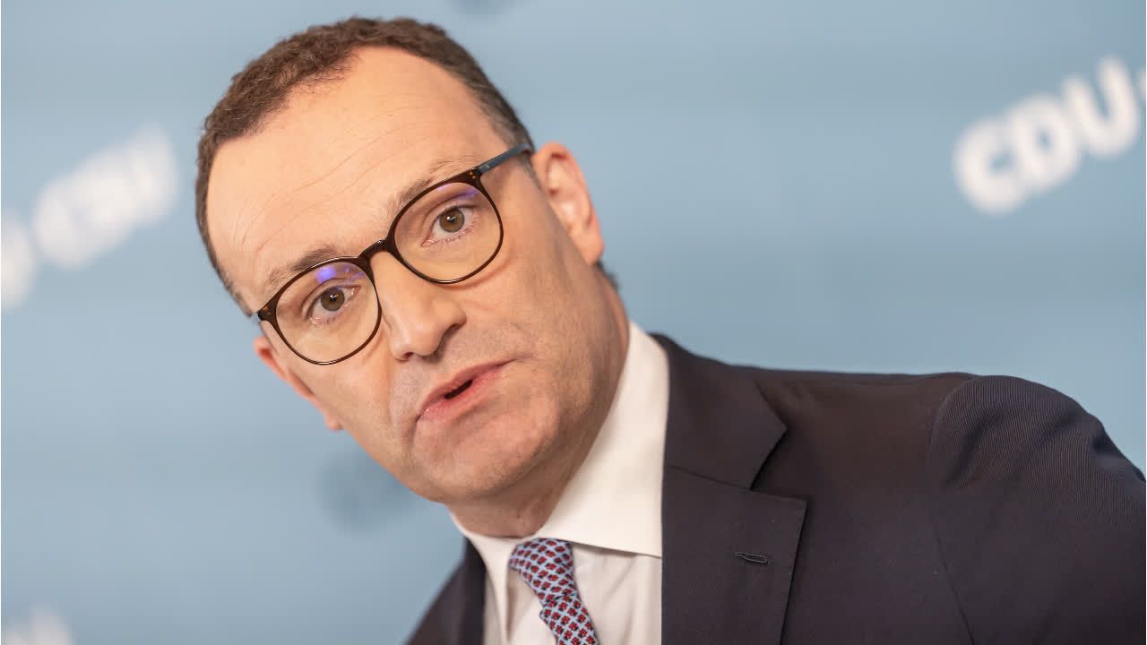 Video: Klare Mehrheit für Spahns Rücktritt