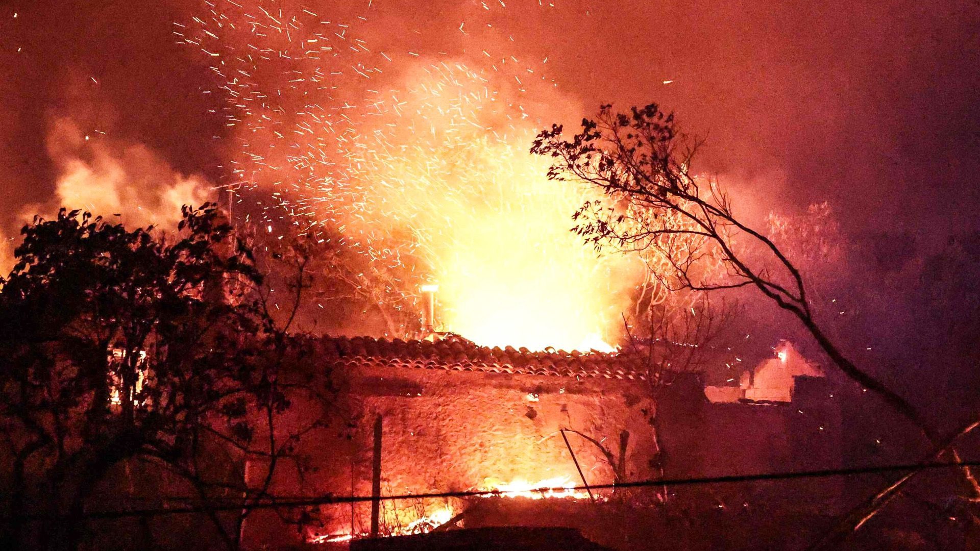 Video: Extrem-Brände in Frankreich und Spanien