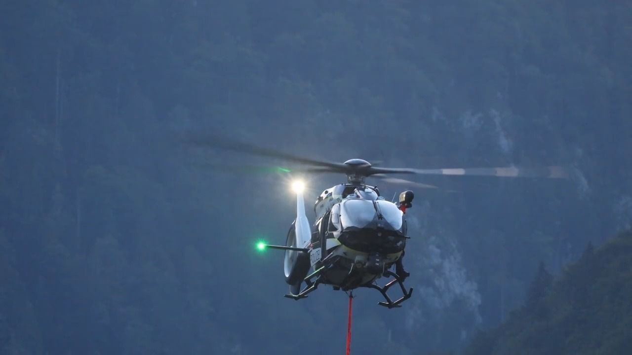 Video: Waldbrand im Berchtesgadener Land: Feuer weitgehend unter Kontrolle