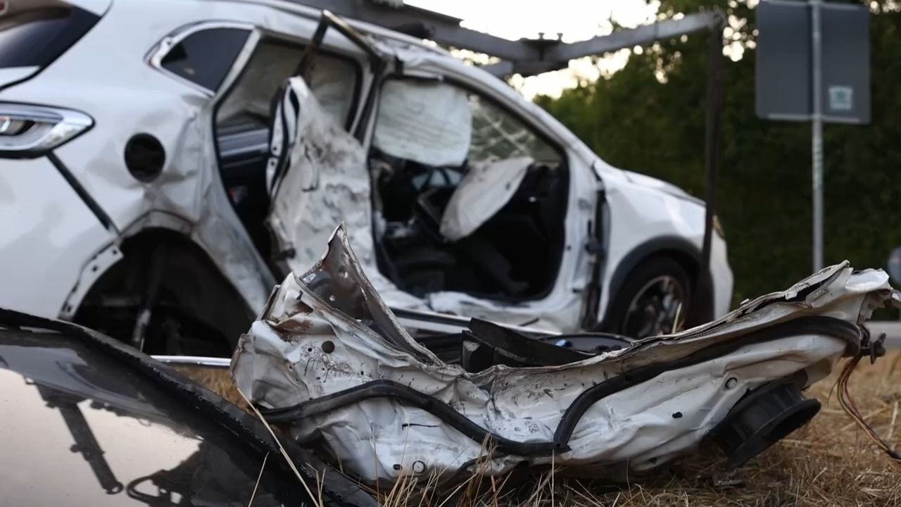 Video: Schwerer Unfall bei Cadolzburg: Sechs Menschen verletzt