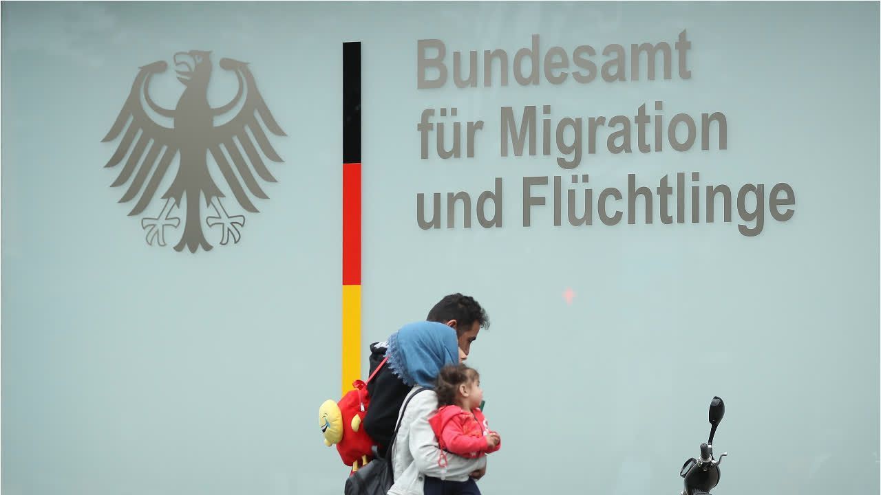 Video: Mehr Migranten verlassen Deutschland freiwillig