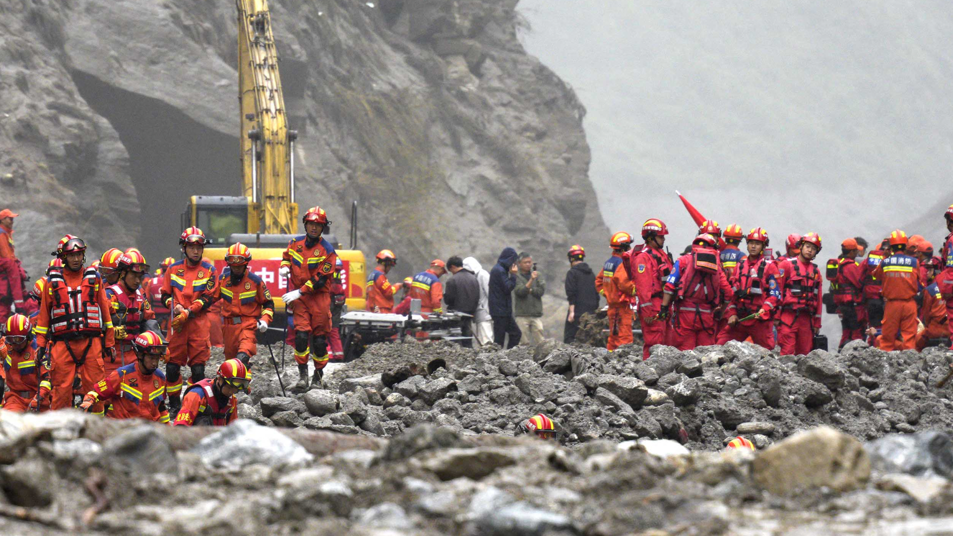Video: Nepal: Angst vor weiterem Gletscherabbruch