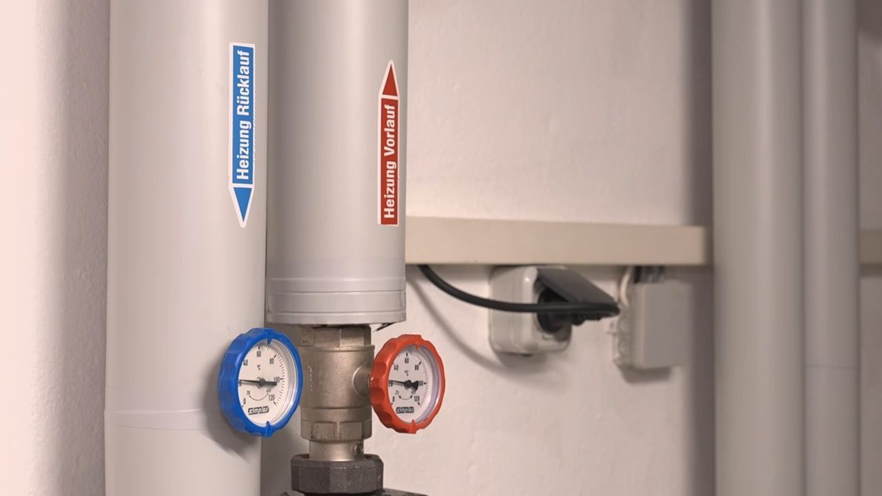 Video: Bayern hält zamm: Wie ein Dorf unabhängig von Öl und Gas wird