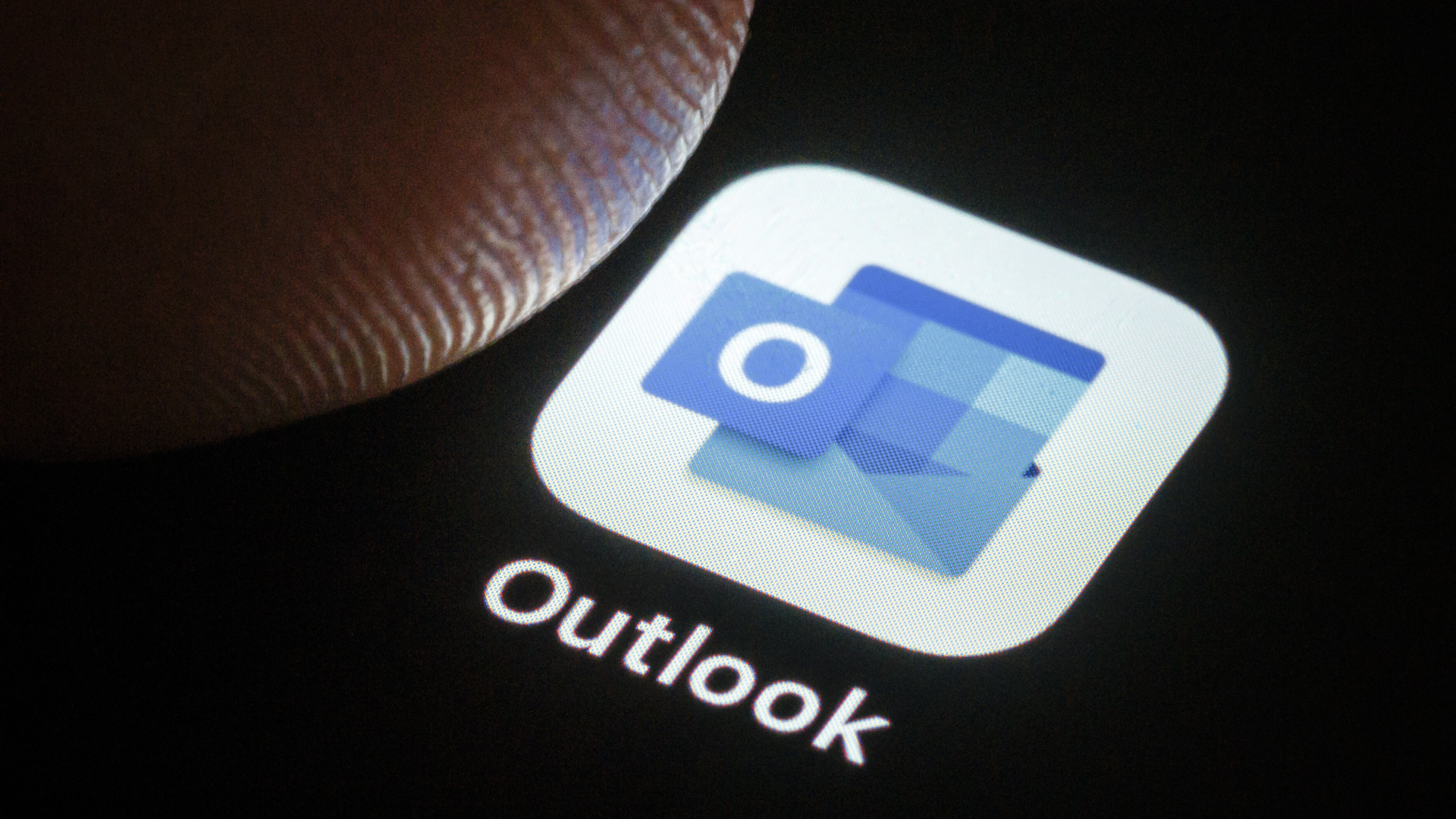 Video: Massive Outlook-Störung bei Microsoft