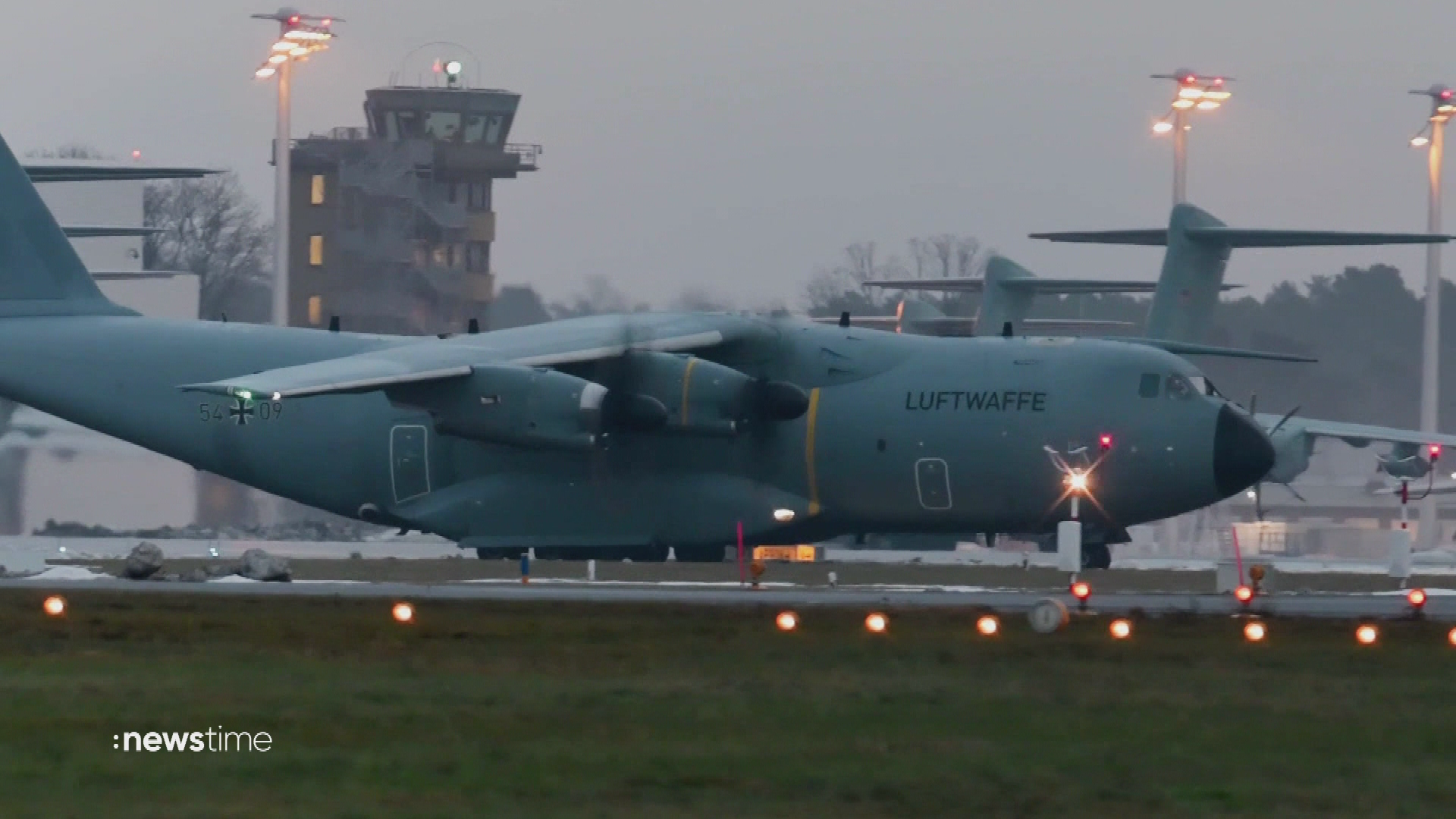 NATO-Soldaten-kommen-in-Gr-nland-an