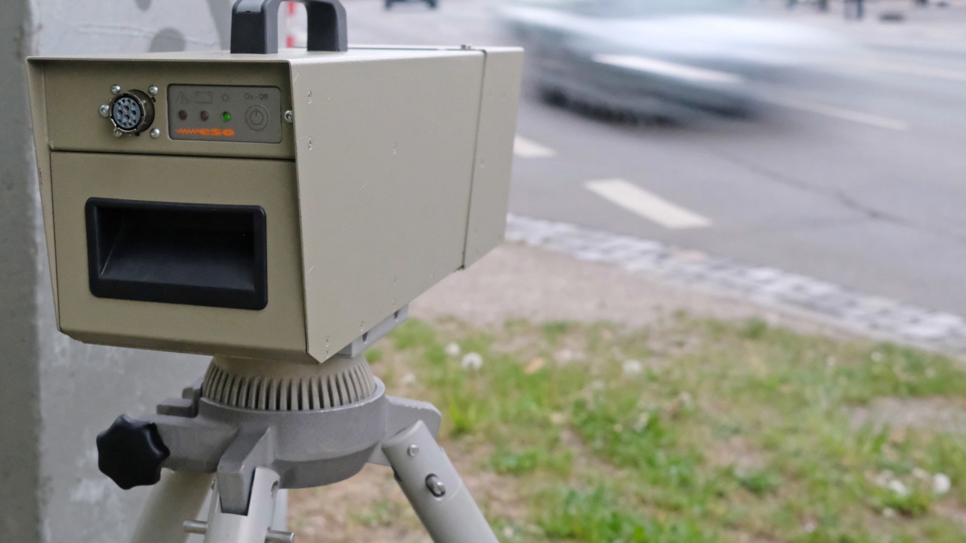 Video: Bundesländer fordern Blitzer-App-Aus