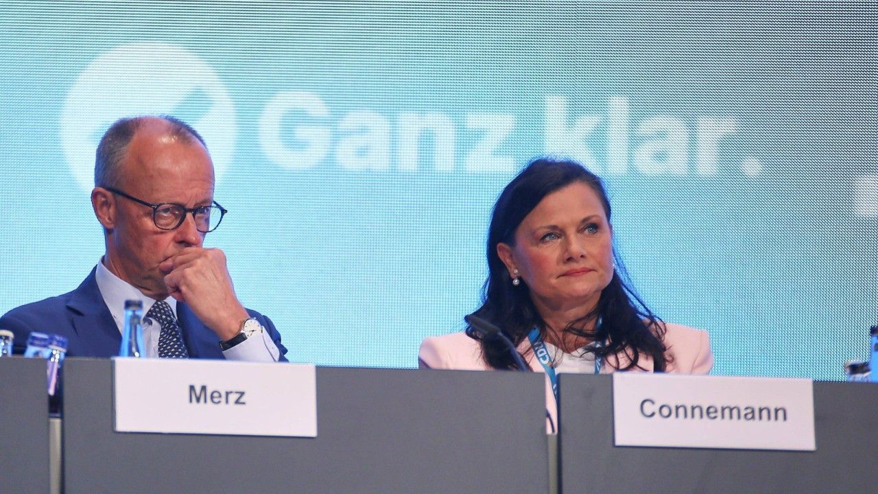 CDU-will-Verbeamtungen-massiv-eind-mmen