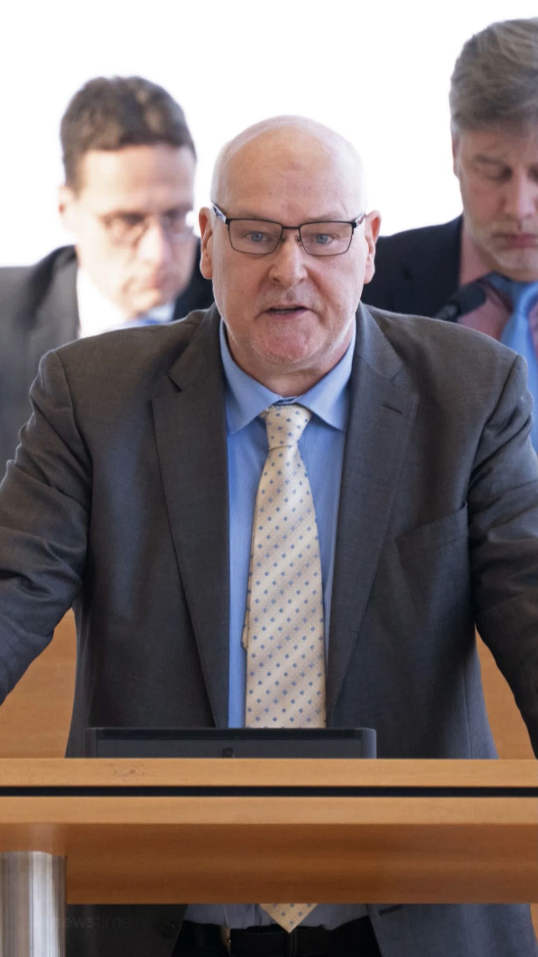 Video: Ermittlung: AfD-Mann im Landtag kontrolliert