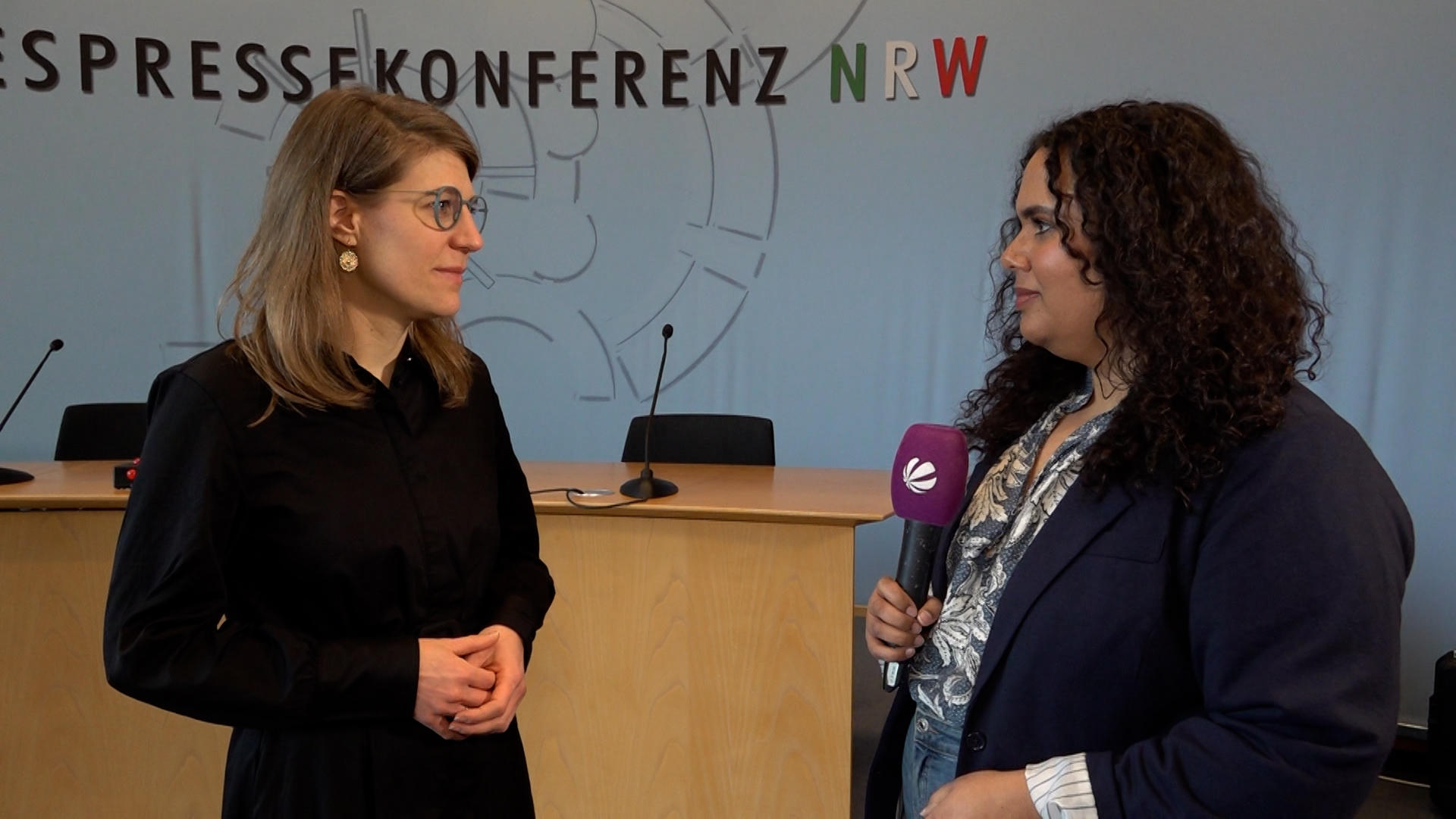 Video: Rücktritt von NRW-Ministerin Paul