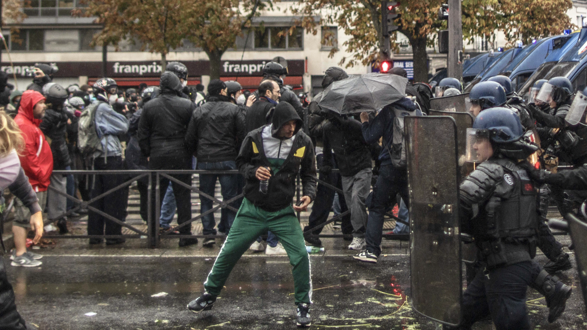 Video: Proteste in Europa eskalieren