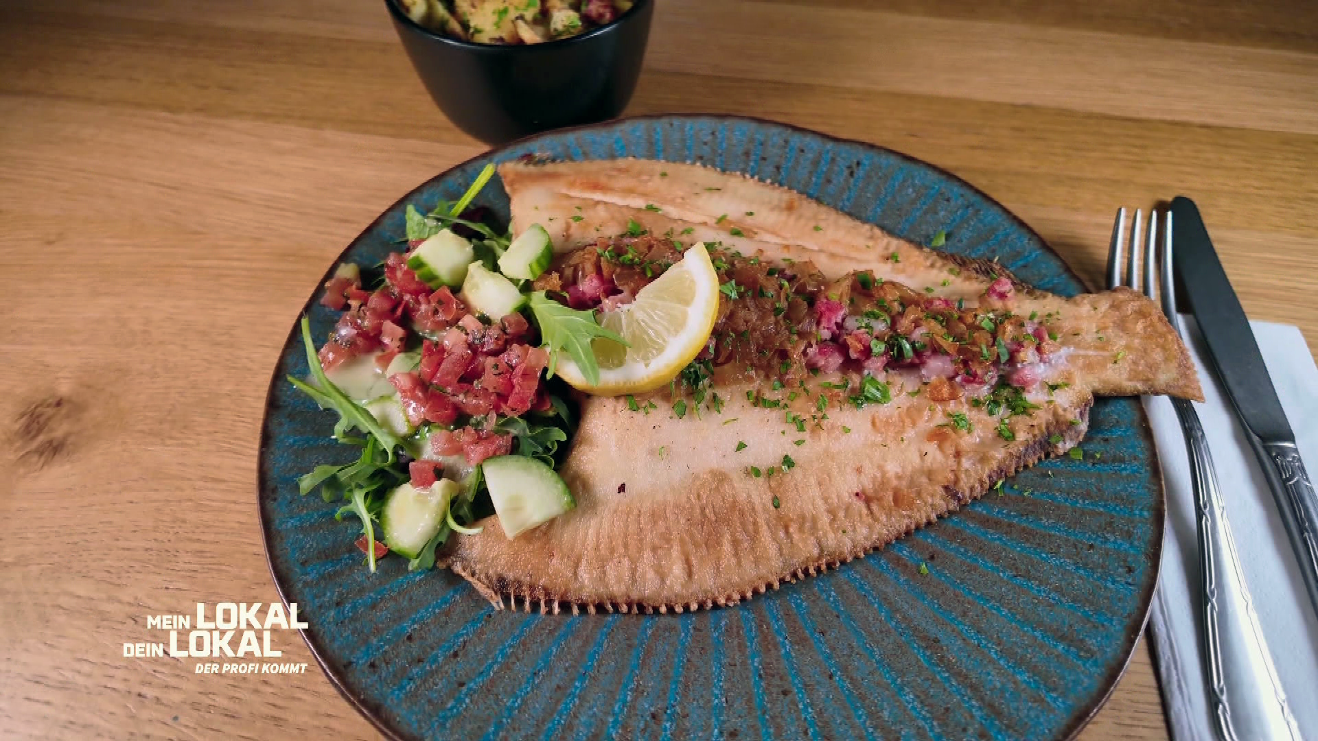 Butter bei die Fische: Hauptspeisen mit Lachs und Scholle