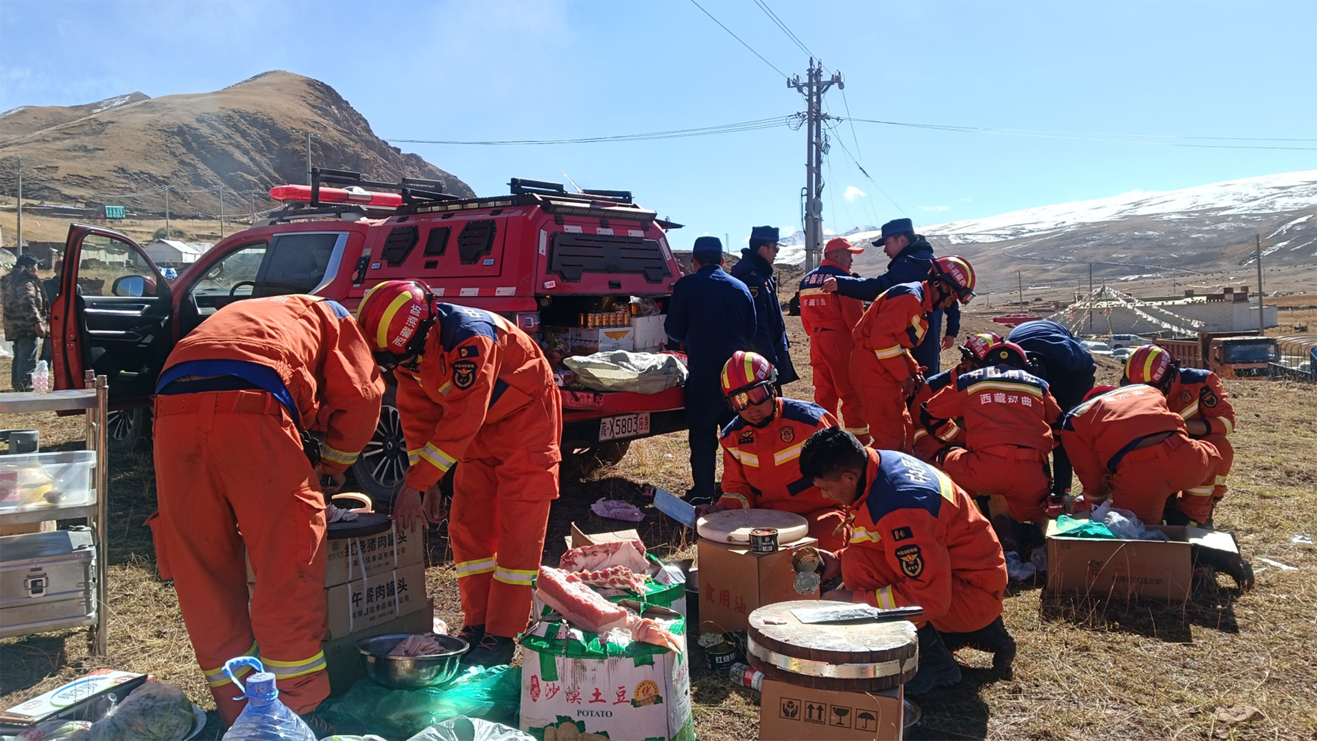 Video: Schweres Erdbeben erschüttert Tibet