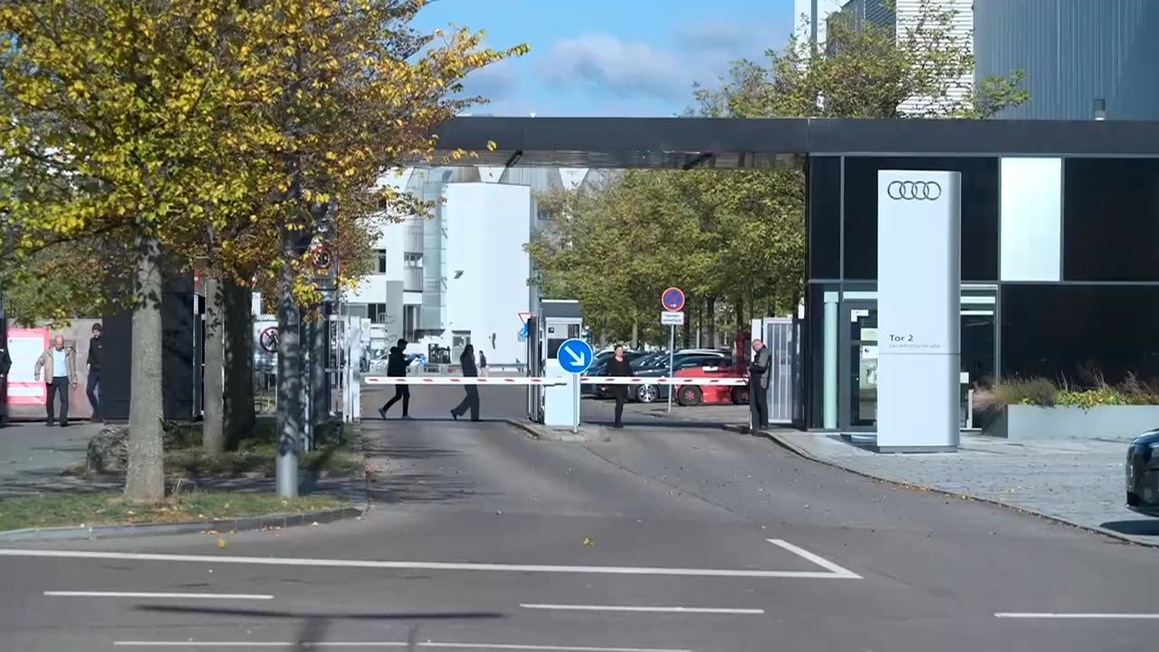 Video: Gewinneinbruch bei Audi: Mitarbeiter in Ingolstadt verunsichert