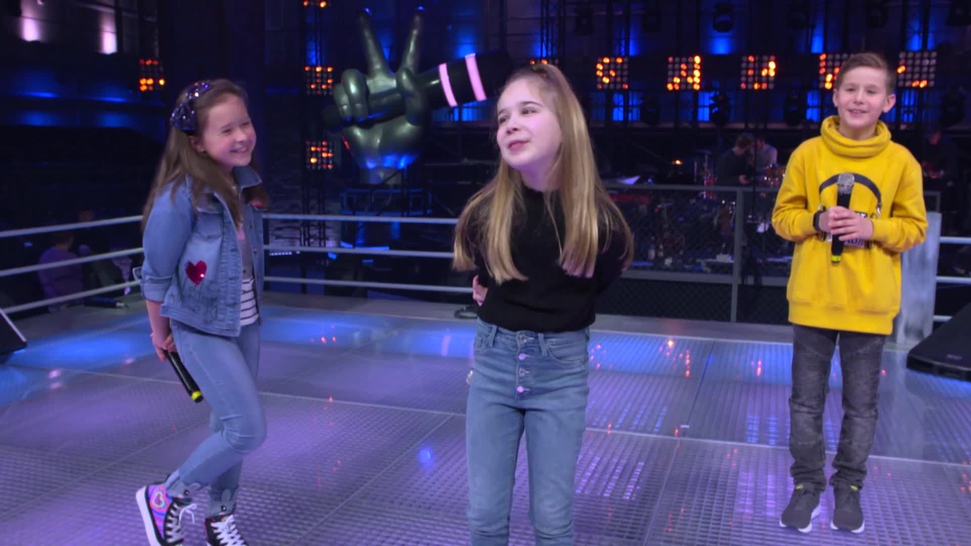 The Voice Kids Coach Tipps Daria Niklas Henriette Uben Ihr Zauberhaftes Disney Battle Mit Coach Wincent Nurnberger Blatt