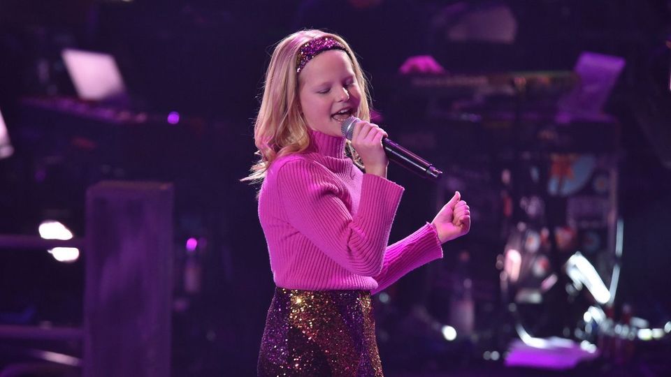 The Voice Kids: Exklusiv! Die Sing-Offs - Lara H. mit "Shake It Off" ⋆  FLASH UP