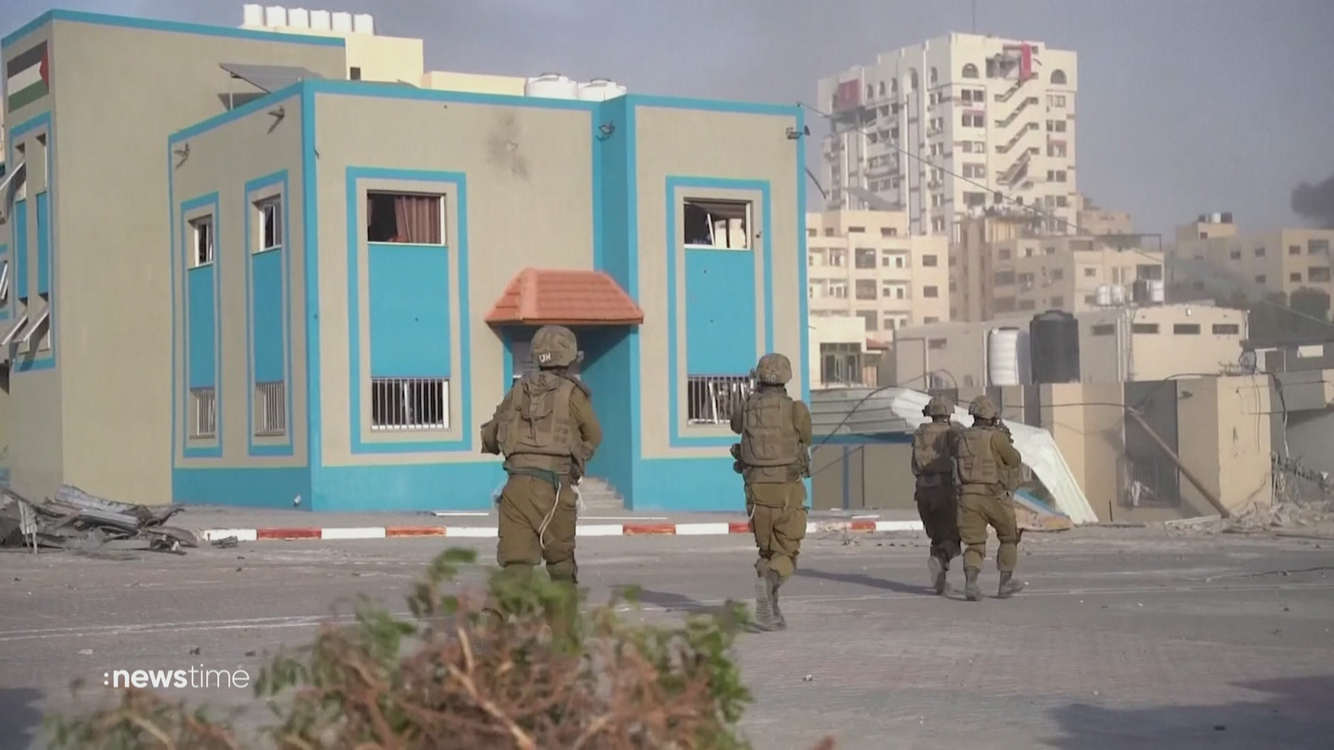 Aufnahmen sollen zeigen, wie die Hamas Geiseln in die Al-Schifa-Klinik bringt