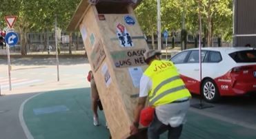 Protest mit Plumpsklo: Toilettenmangel in Busbranche