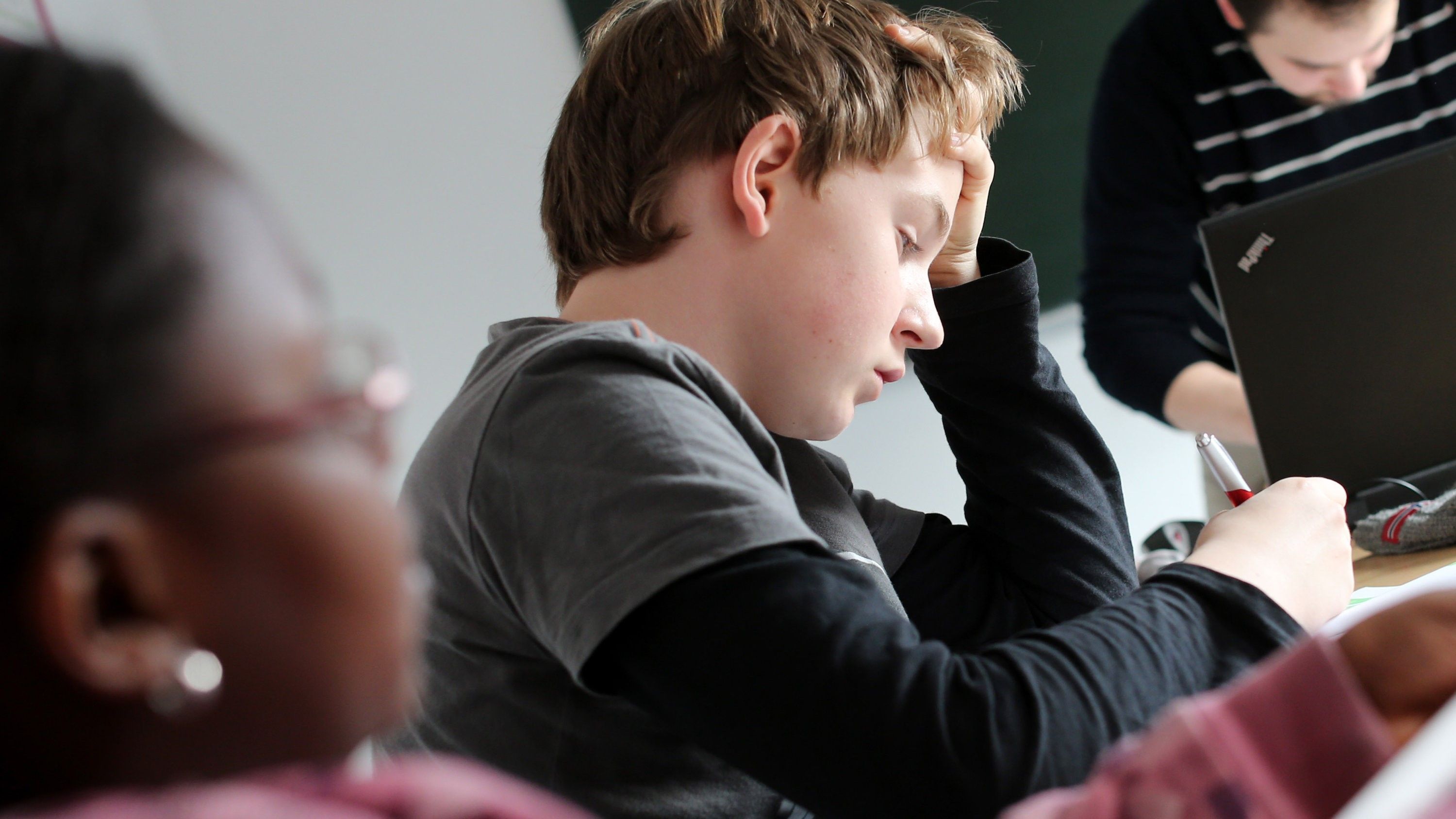 Video: Nachhilfe: Immer teurer, immer nötiger