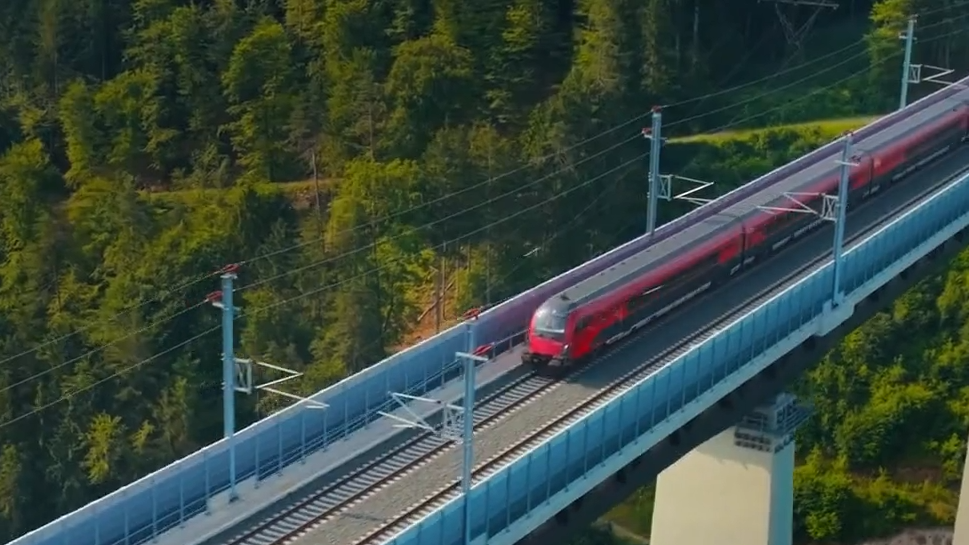 Video: Weihnachtsverkehr: Belastungstest für Koralmbahn