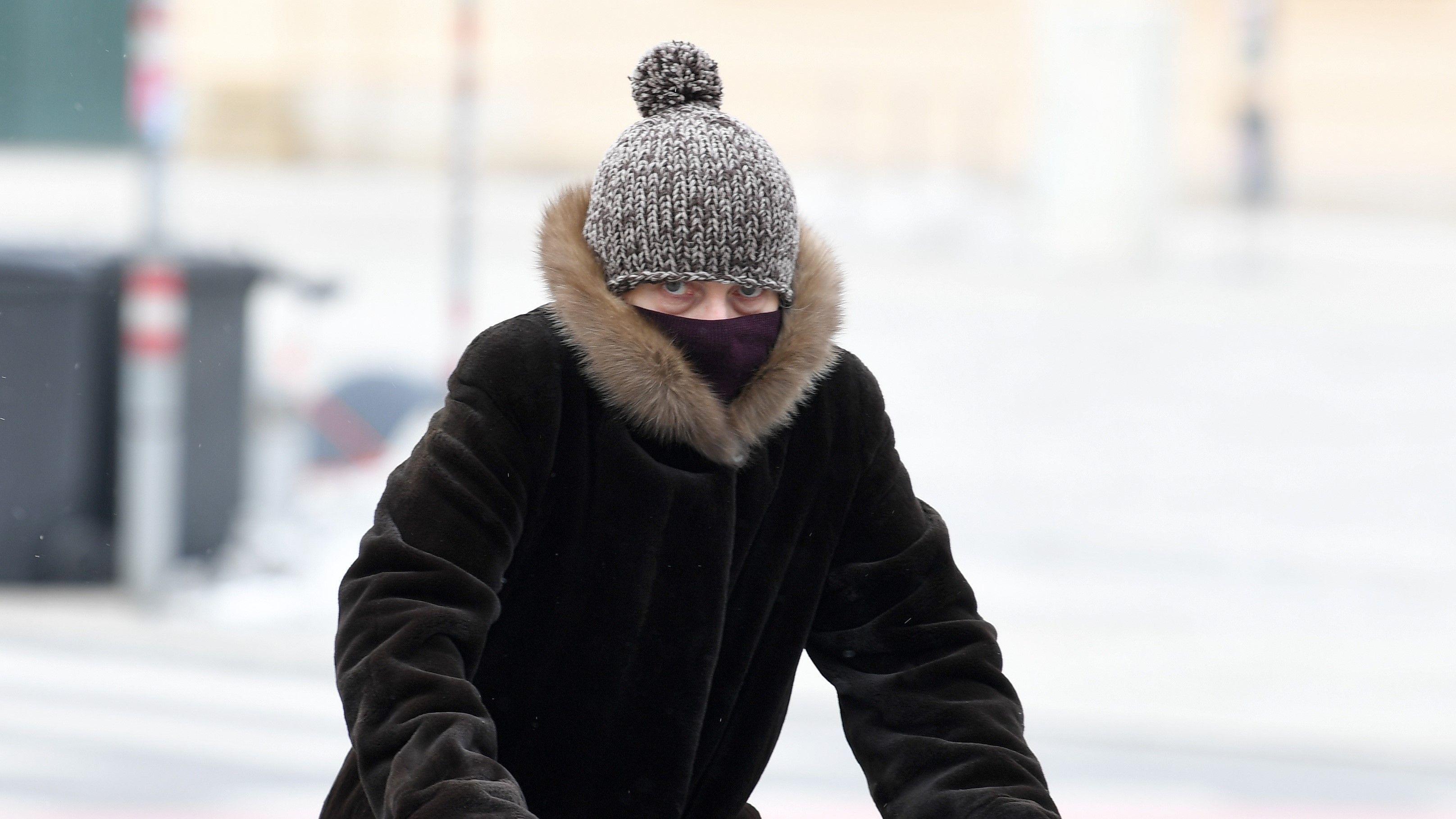 Video: Kälteschock: Österreich zittert bei Minus-Temperaturen